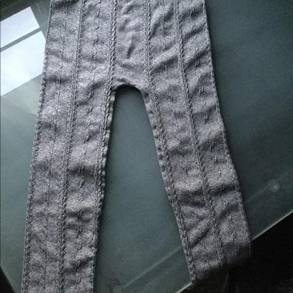 Gray leggings! - Picture 4 of 7